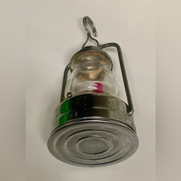 Mid Century Vintage Patented Metal Battery Operated Japanese Skater's Lamp - Picture 16 of 16